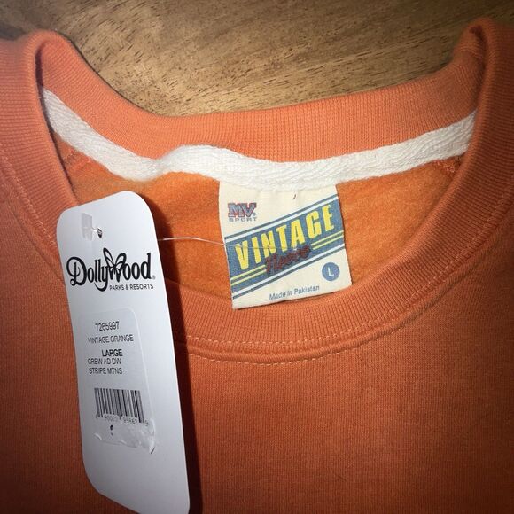 NWT Dollywood Sweatshirt Dolly Parton Large Crewneck Orange Smoky Mountains New - Picture 9 of 11